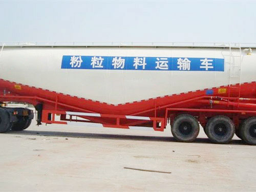 粉粒物料運(yùn)輸車